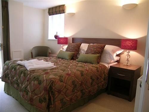 Bed and Breakfast Ye Olde Red Lion Newbury  Exterior foto